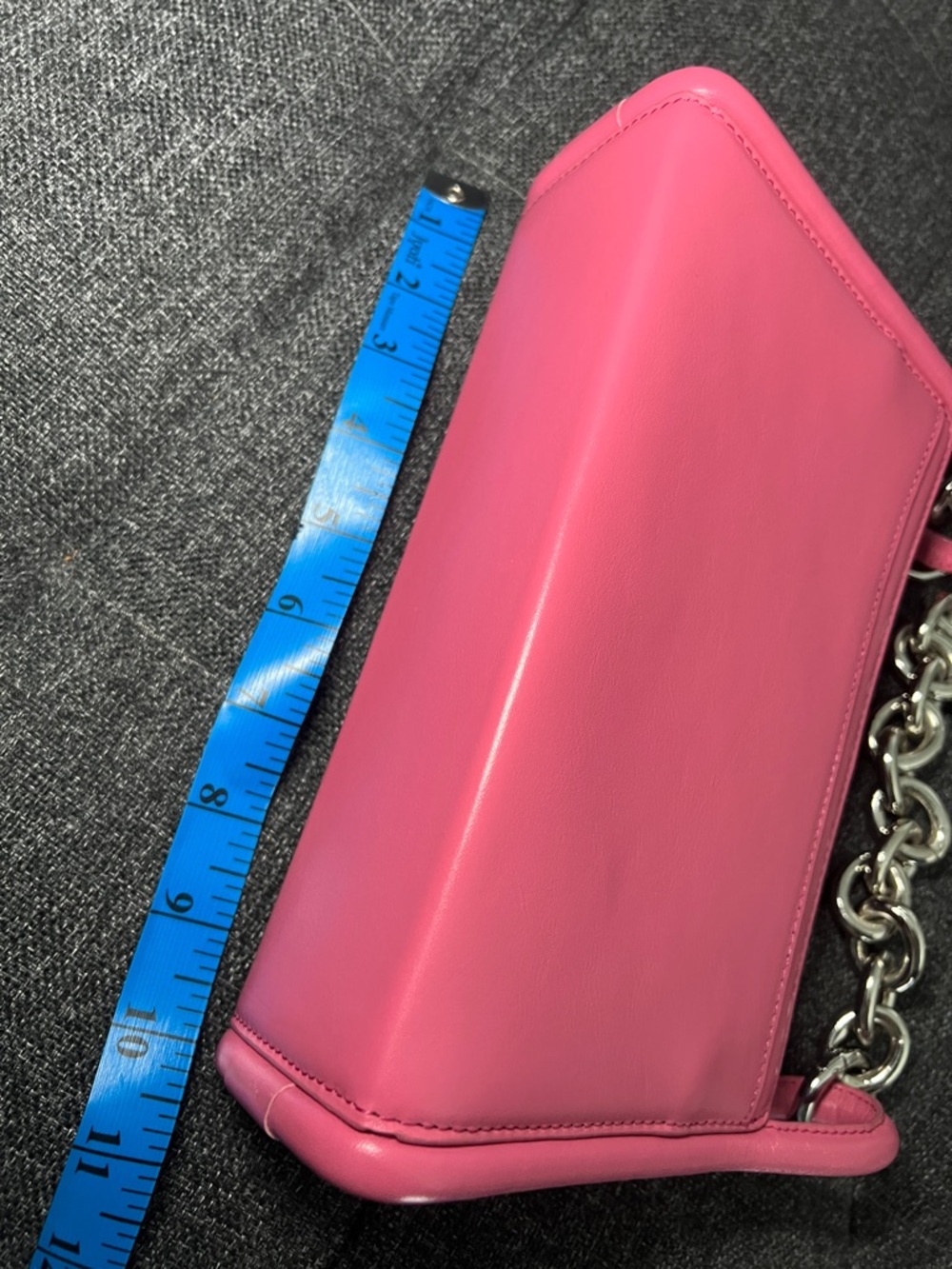 Behno Hot Pink Leather Shoulder Bag with Silver Chain - Picture 8 of 11